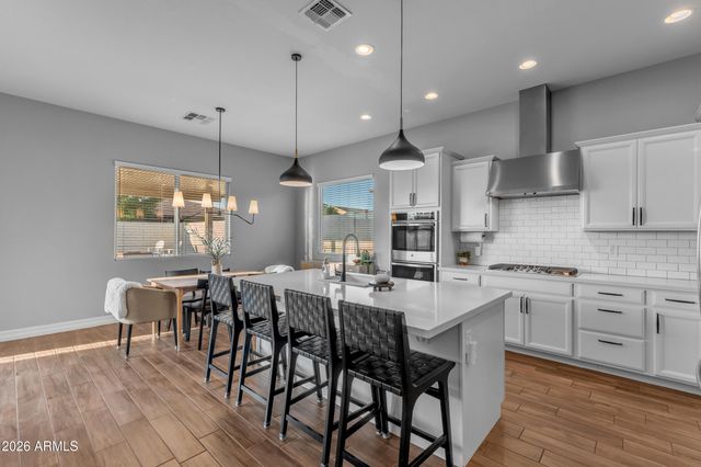 10326 E BERGERON Avenue, Mesa, AZ 85212