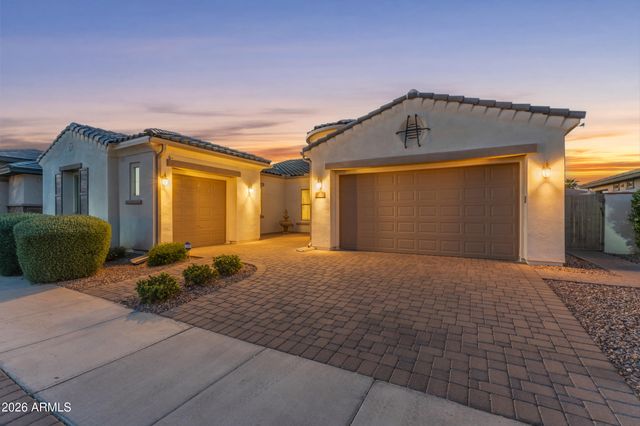 10326 E BERGERON Avenue, Mesa, AZ 85212