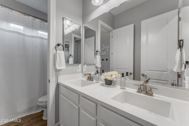 10326 E BERGERON Avenue, Mesa, AZ 85212