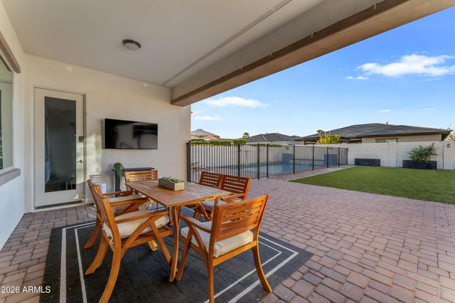 10326 E BERGERON Avenue, Mesa, AZ 85212