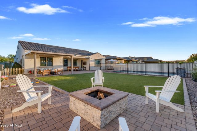 10326 E BERGERON Avenue, Mesa, AZ 85212