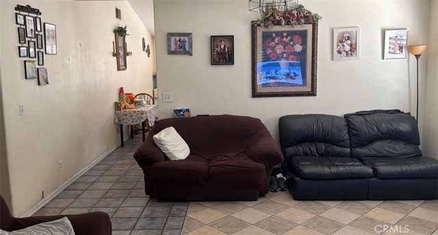 2882 Pleasant Court, Rialto, CA 92376