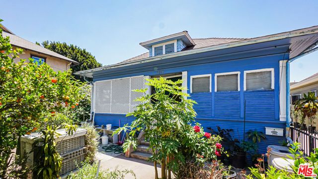 2120 Mozart Street, Los Angeles, CA 90031