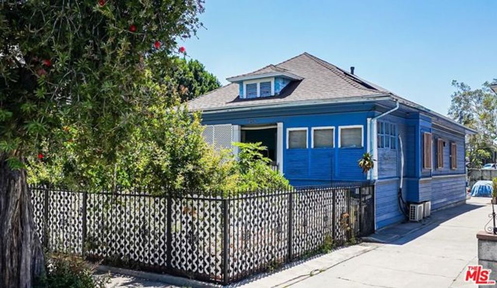2120 Mozart Street, Los Angeles, CA 90031