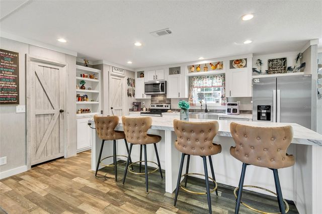 24050 CORTEZ BOULEVARD, Brooksville, FL 34601