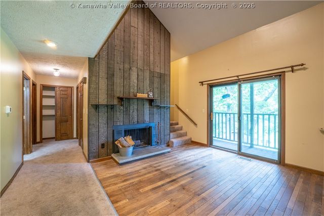 804 Evergreen Circle, Poca, WV 25159