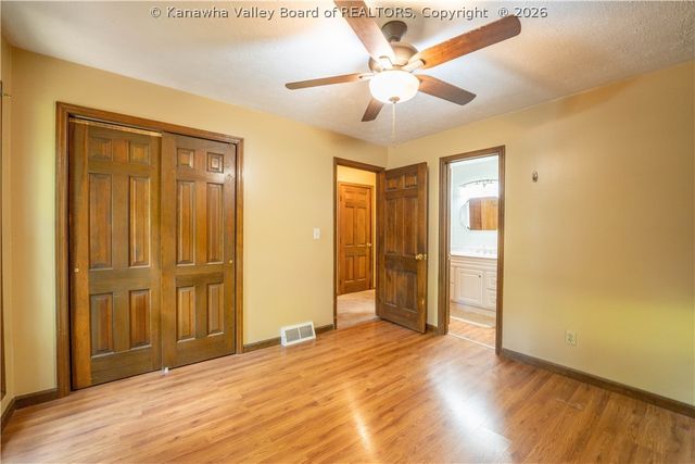 804 Evergreen Circle, Poca, WV 25159