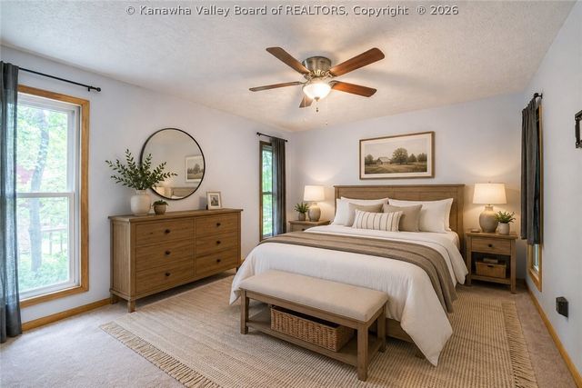 804 Evergreen Circle, Poca, WV 25159