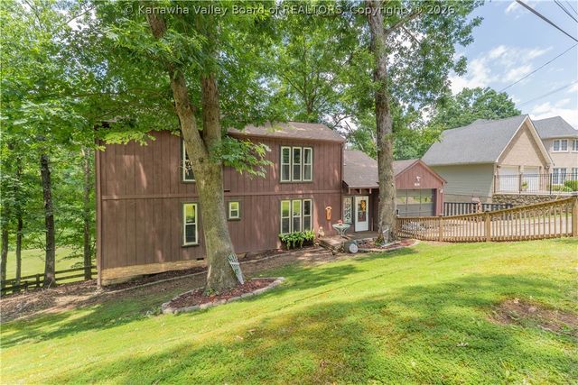 804 Evergreen Circle, Poca, WV 25159