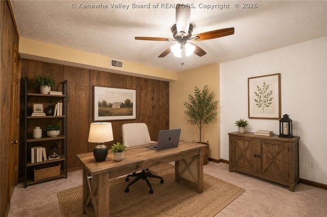 804 Evergreen Circle, Poca, WV 25159