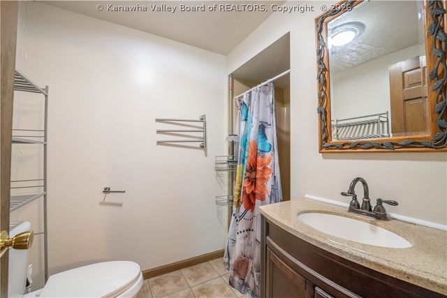 804 Evergreen Circle, Poca, WV 25159