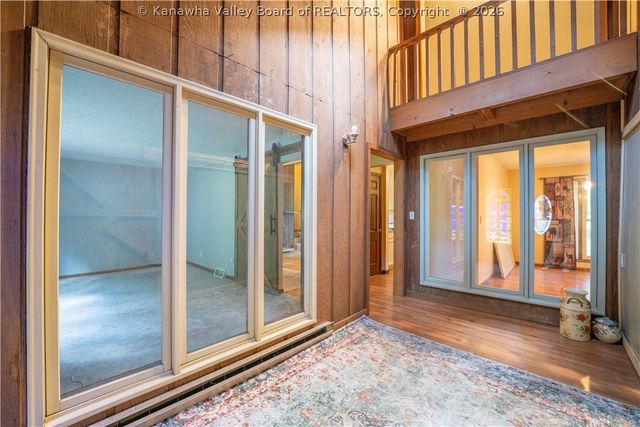 804 Evergreen Circle, Poca, WV 25159