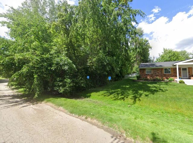 900 Polvadera Street, Commerce Twp, MI 48382