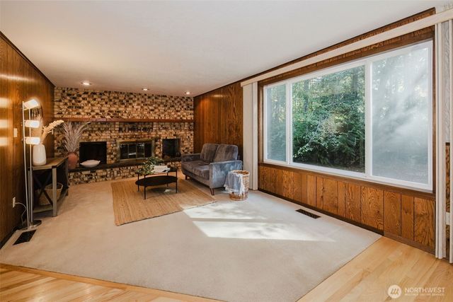 9531 Brandywine Lane SE, Olalla, WA 98359