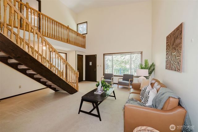 9531 Brandywine Lane SE, Olalla, WA 98359
