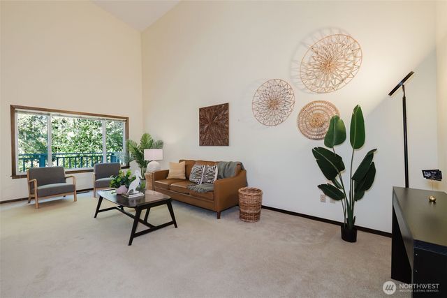 9531 Brandywine Lane SE, Olalla, WA 98359