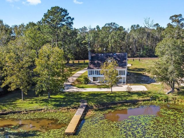 10482 Lake Shore Drive, Conroe, TX 77303