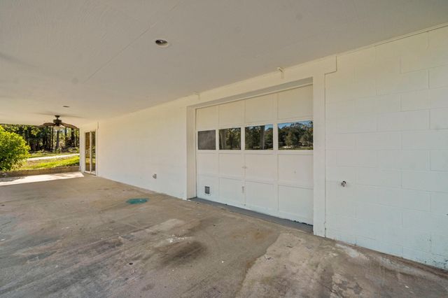 10482 Lake Shore Drive, Conroe, TX 77303