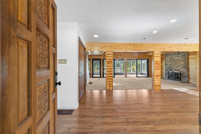 10482 Lake Shore Drive, Conroe, TX 77303