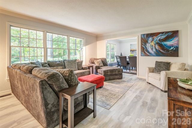 3 Sunningdale Drive, Flat Rock, NC 28731