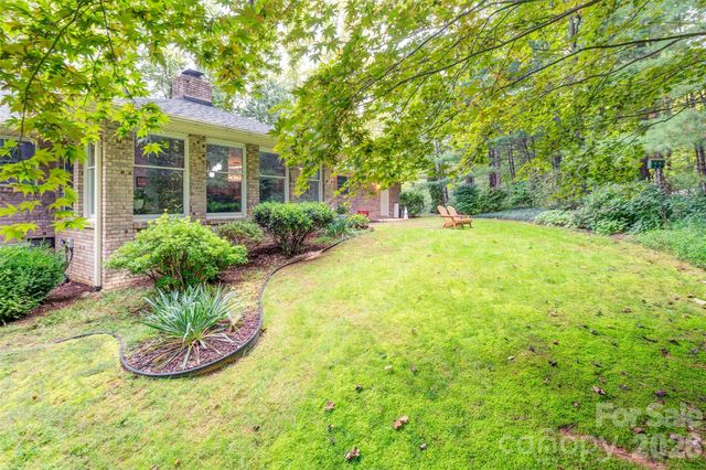 3 Sunningdale Drive, Flat Rock, NC 28731