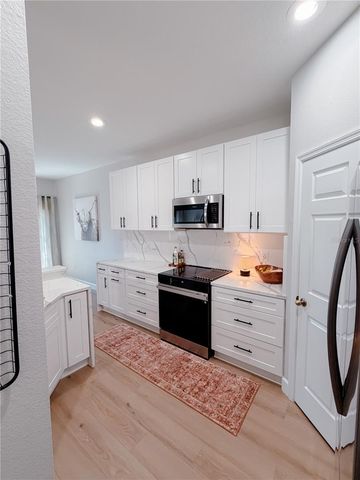 542 51ST AVENUE N, St Petersburg, FL 33703