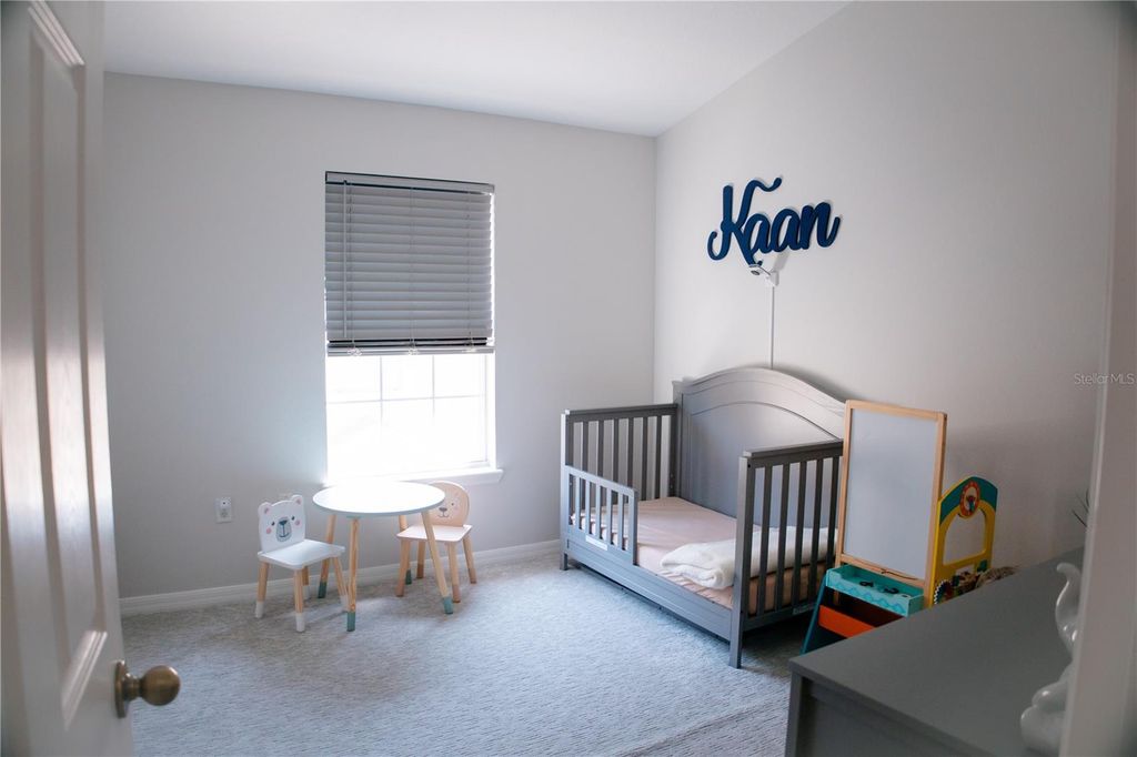 Image 25 of property listing at 542 51ST AVENUE N, St Petersburg, FL 33703