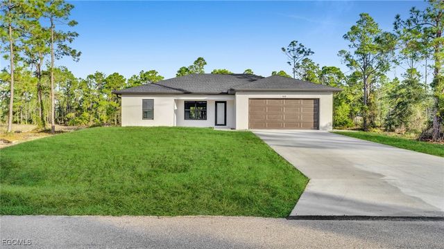 525 Allison ST E, Lehigh Acres, FL 33974