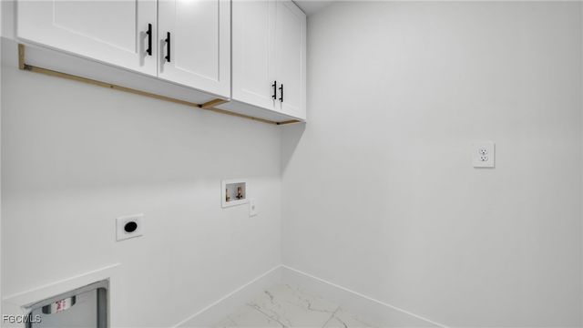 525 Allison ST E, Lehigh Acres, FL 33974