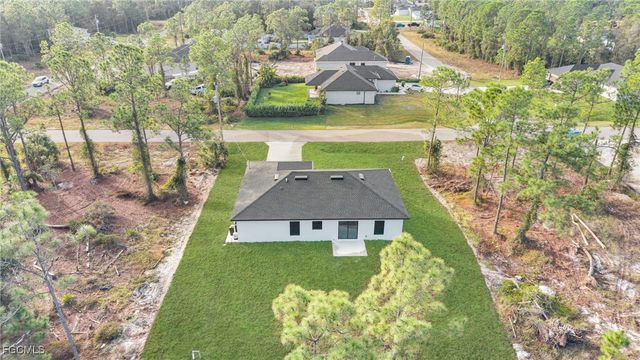 525 Allison ST E, Lehigh Acres, FL 33974
