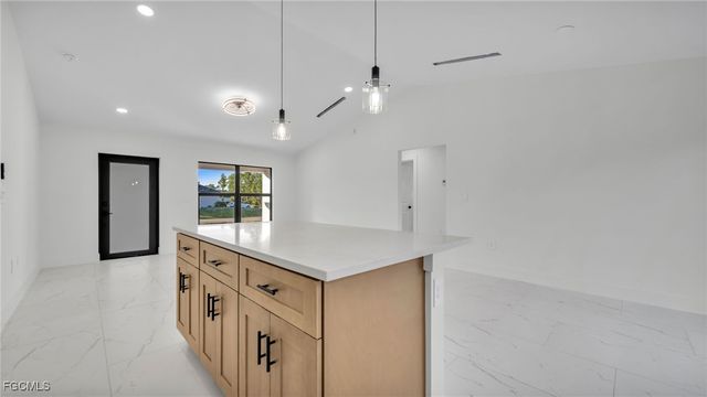 525 Allison ST E, Lehigh Acres, FL 33974