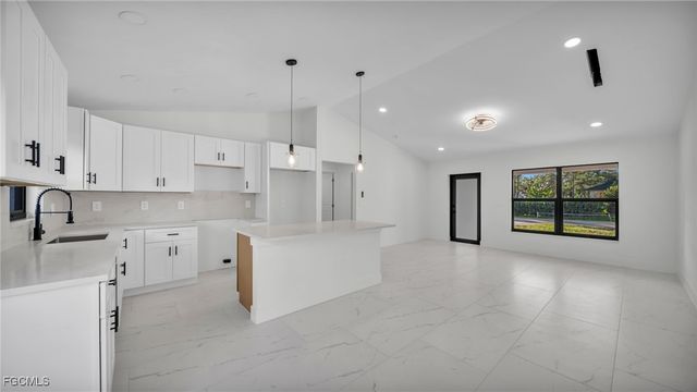 525 Allison ST E, Lehigh Acres, FL 33974