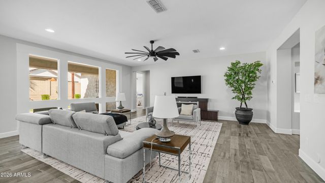 10064 E SATELLITE Drive, Mesa, AZ 85212