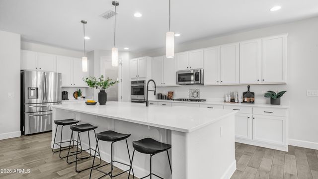 10064 E SATELLITE Drive, Mesa, AZ 85212