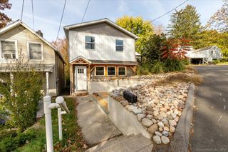 11 Winter Avenue, Deep River, CT 06417