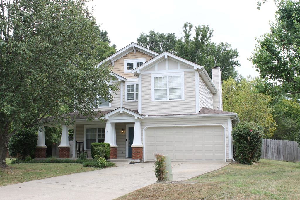 111 Ropers Ct, Hendersonville, TN 37075