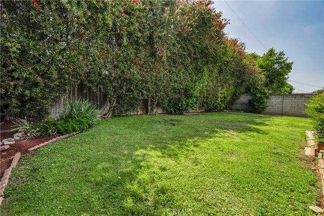 7862 Jellico Avenue, Northridge, CA 91325
