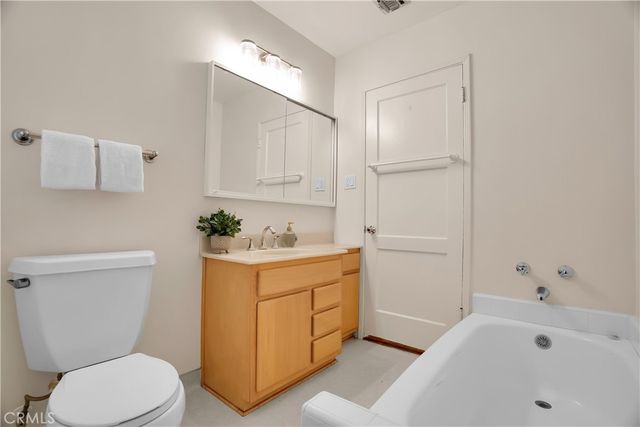 7862 Jellico Avenue, Northridge, CA 91325