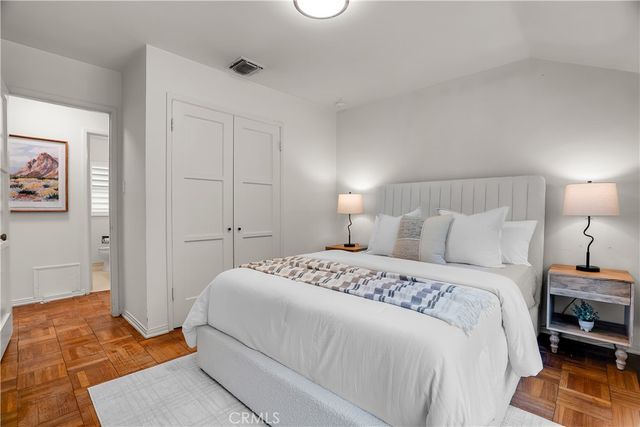 7862 Jellico Avenue, Northridge, CA 91325