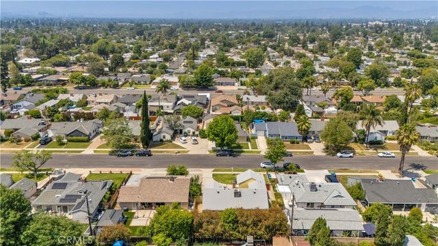 7862 Jellico Avenue, Northridge, CA 91325