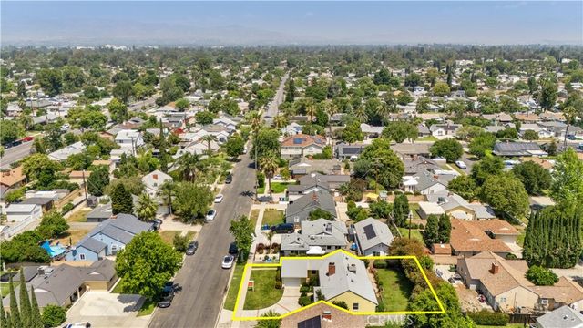 7862 Jellico Avenue, Northridge, CA 91325