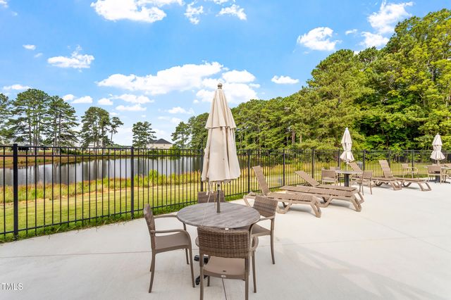 347 N. Maple Walk Drive 211, Garner, NC 27529