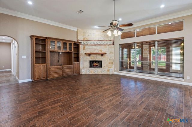 16355 N Highway 6, Valley Mills, TX 76689