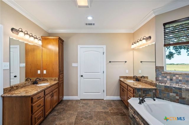 16355 N Highway 6, Valley Mills, TX 76689