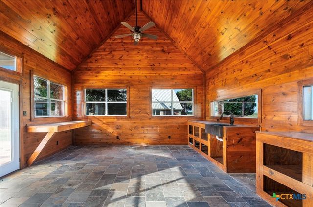 16355 N Highway 6, Valley Mills, TX 76689