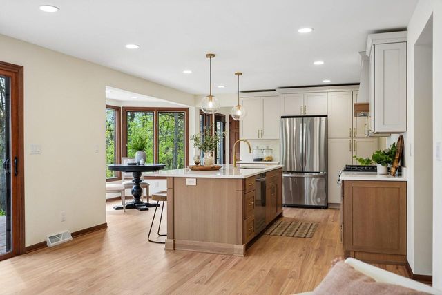 S64W35601 Piper ROAD, Eagle, WI 53119