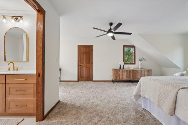 S64W35601 Piper ROAD, Eagle, WI 53119