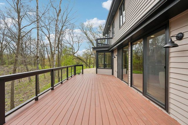 S64W35601 Piper ROAD, Eagle, WI 53119