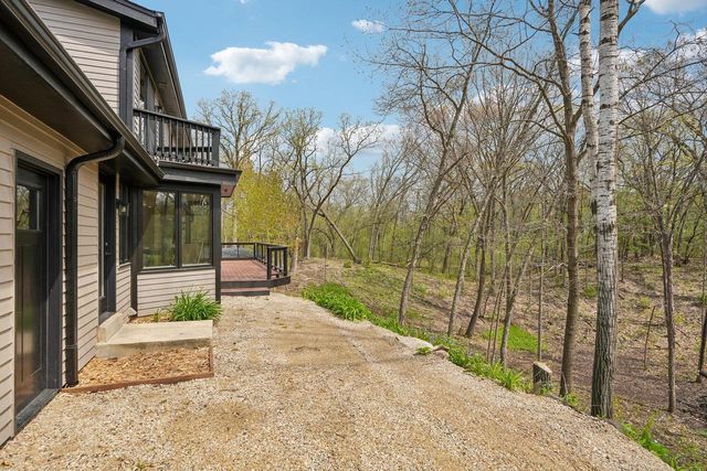 S64W35601 Piper ROAD, Eagle, WI 53119
