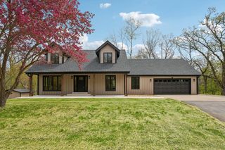 S64W35601 Piper ROAD, Eagle, WI 53119